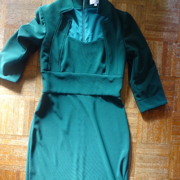 MIKAEL AGHAL DRESS SZIE 2 SQUARE NECK ZIPPER UP THE WHOLE BACK - Picture 3 of 5